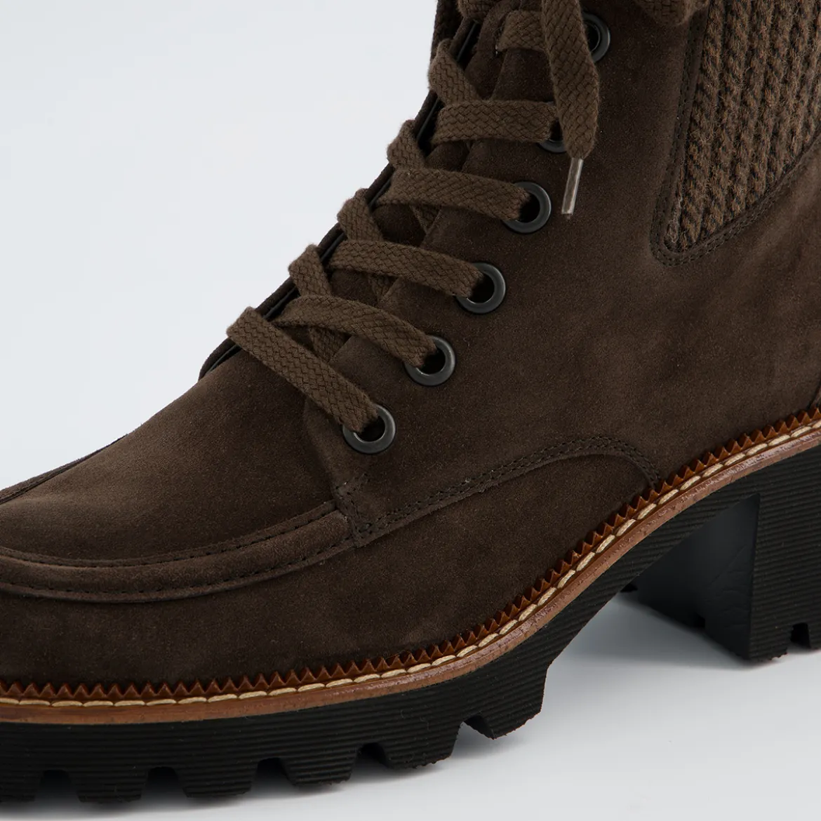 Schnürstiefelette 8269-010