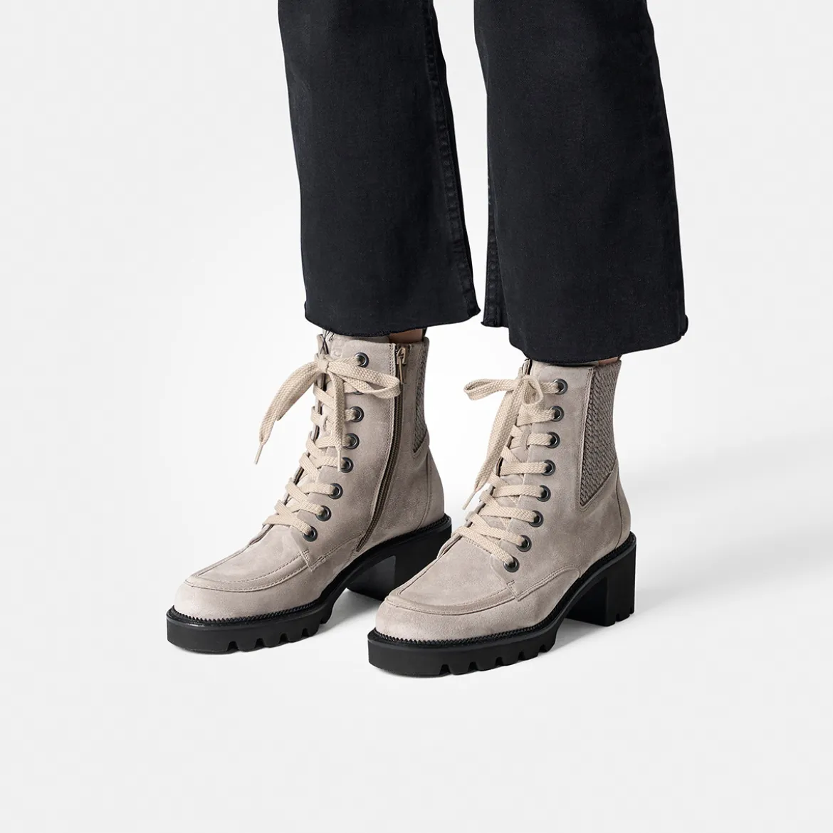 Schnürstiefelette 8269-008