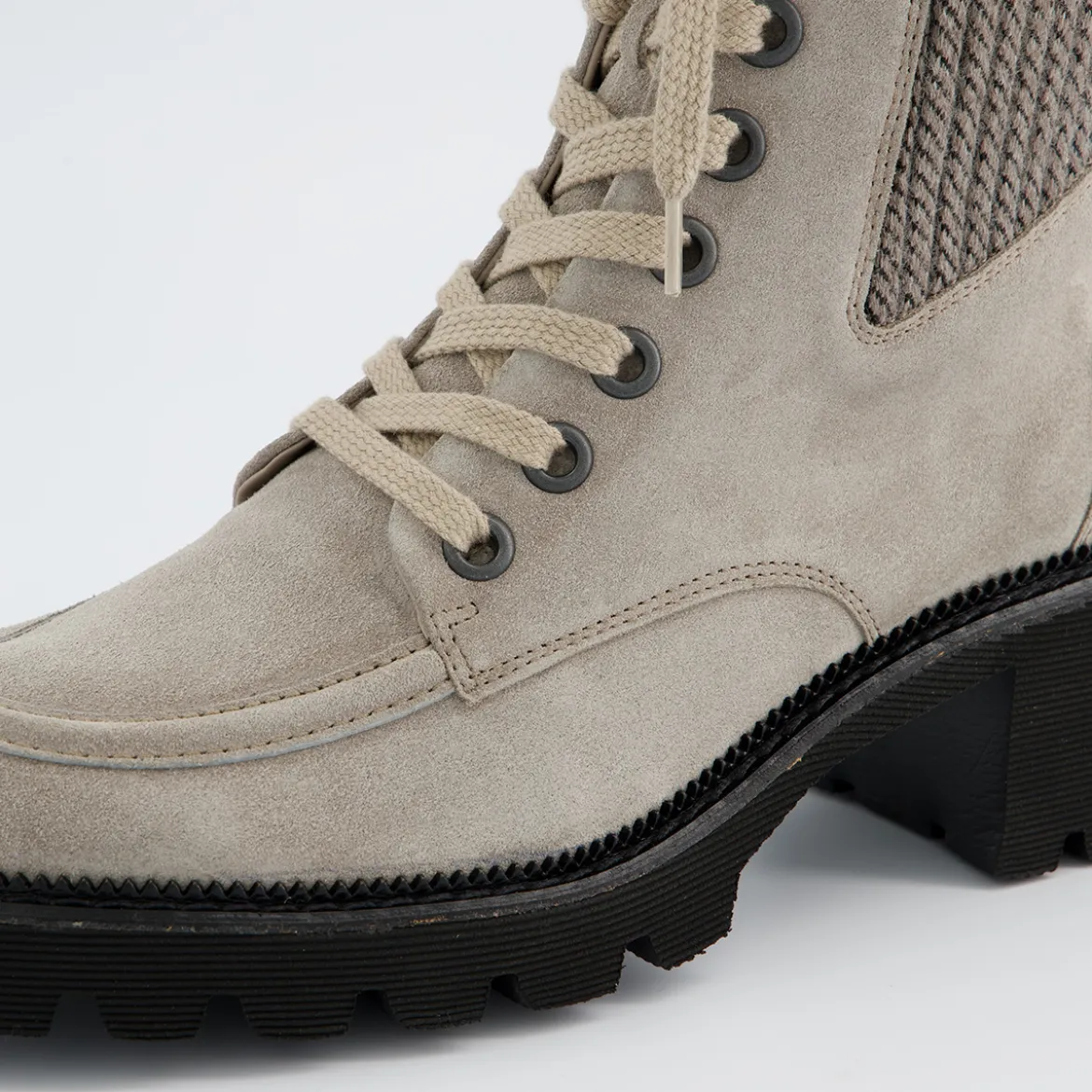 Schnürstiefelette 8269-008